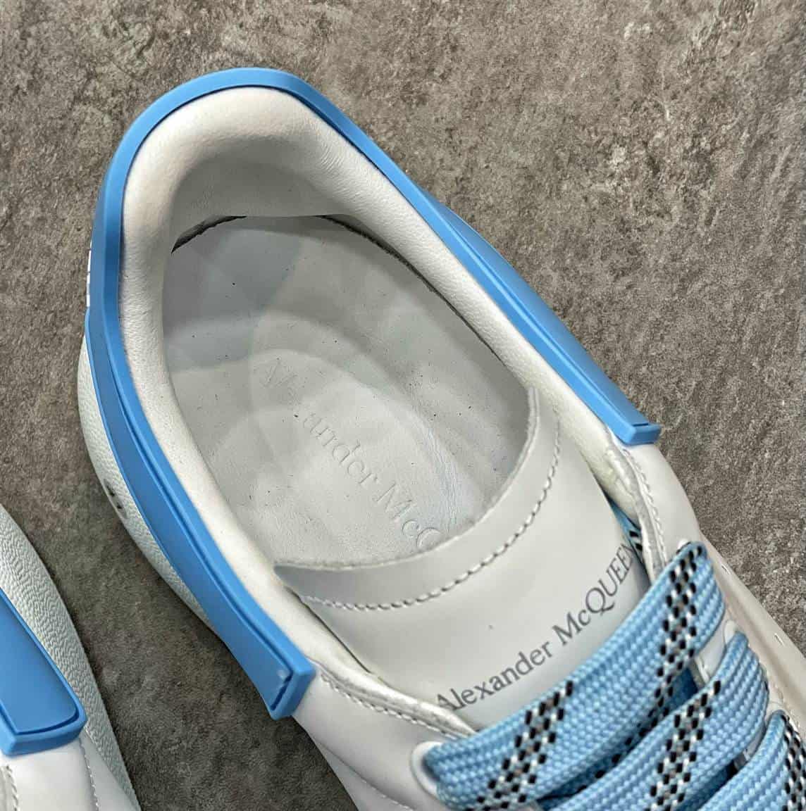 A1exa*der Mcqv*en SNEAKER AM21