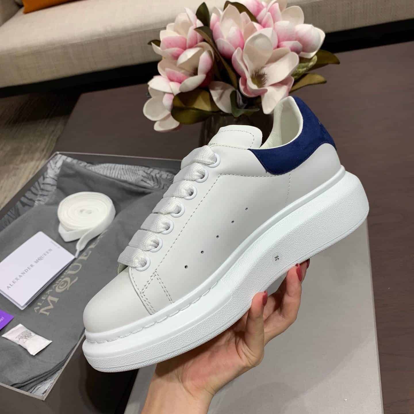 A1exa*der Mcqv*en Sneaker Dupe - AM10