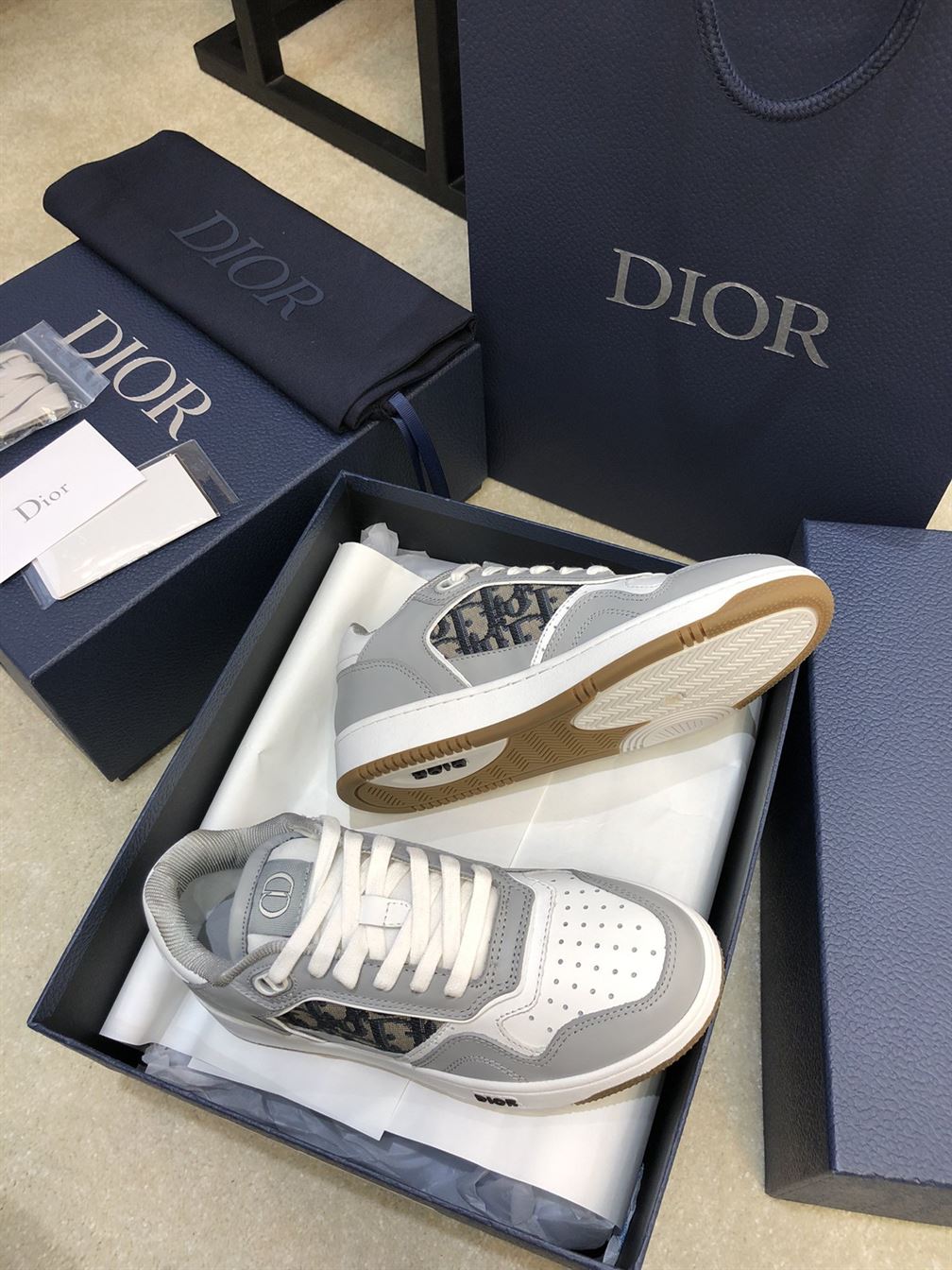 D10r B27 LOW-TOP SNEAKER   DO007