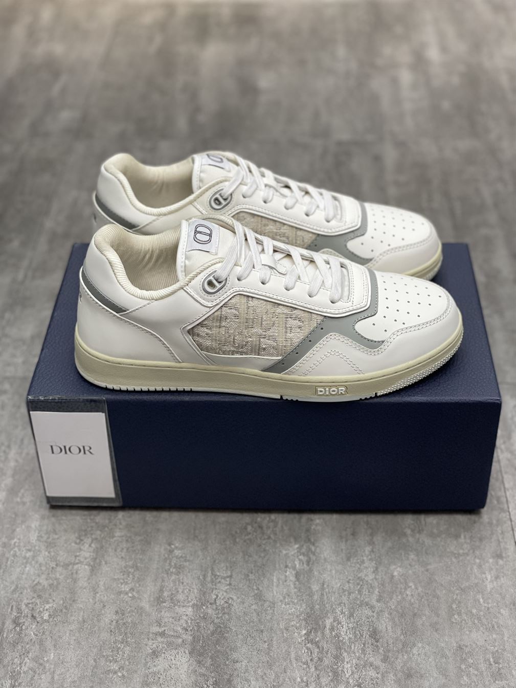 D10r B27 LOW-TOP SNEAKER   DO010