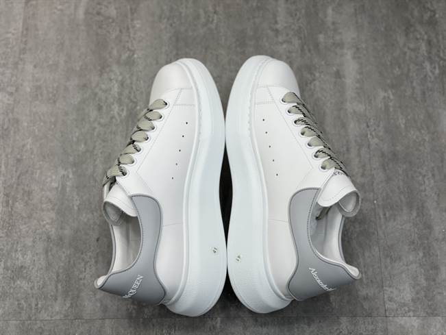 A1exa*der Mcqv*en SNEAKER   AM22