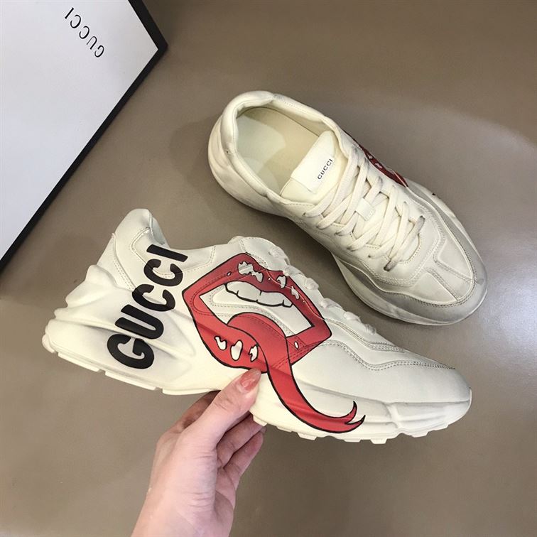 Gvc*1 RHYTON SNEAKER WITH MOUTH PRINT   GCC016