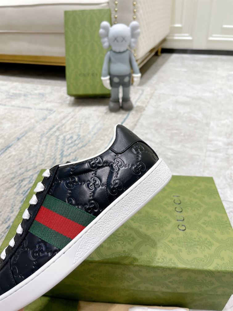Gvc*1 Dupes Shoes ACE SINGNATURE SNEAKER   GCC076