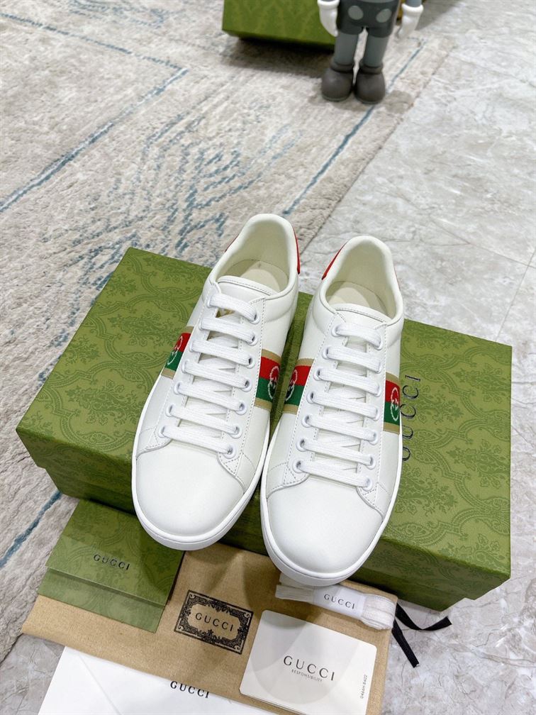Gvc*1 Dupes Shoes INTERLOCKING G SNEAKERS   GCC092
