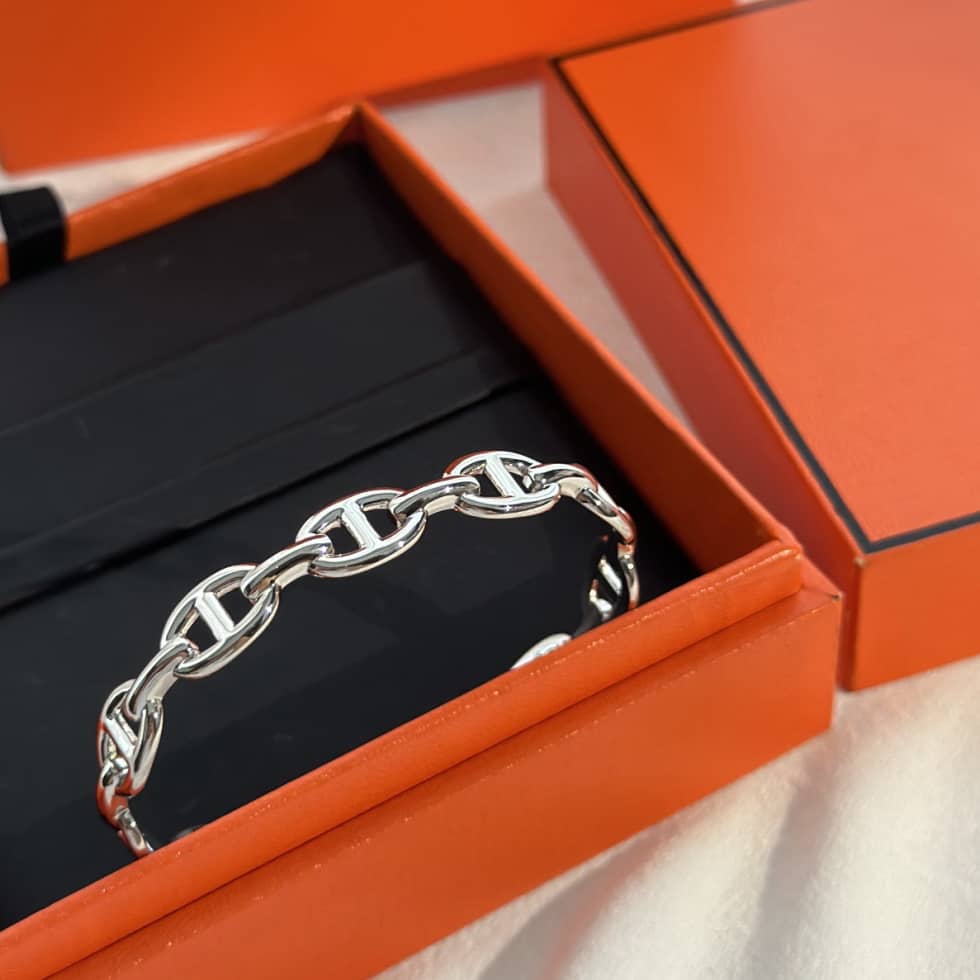 H**me5 Bracelet For Sale