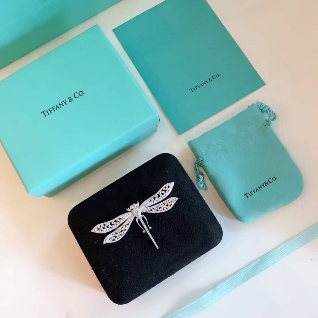 Fake T*f*ny Logo Brooch
