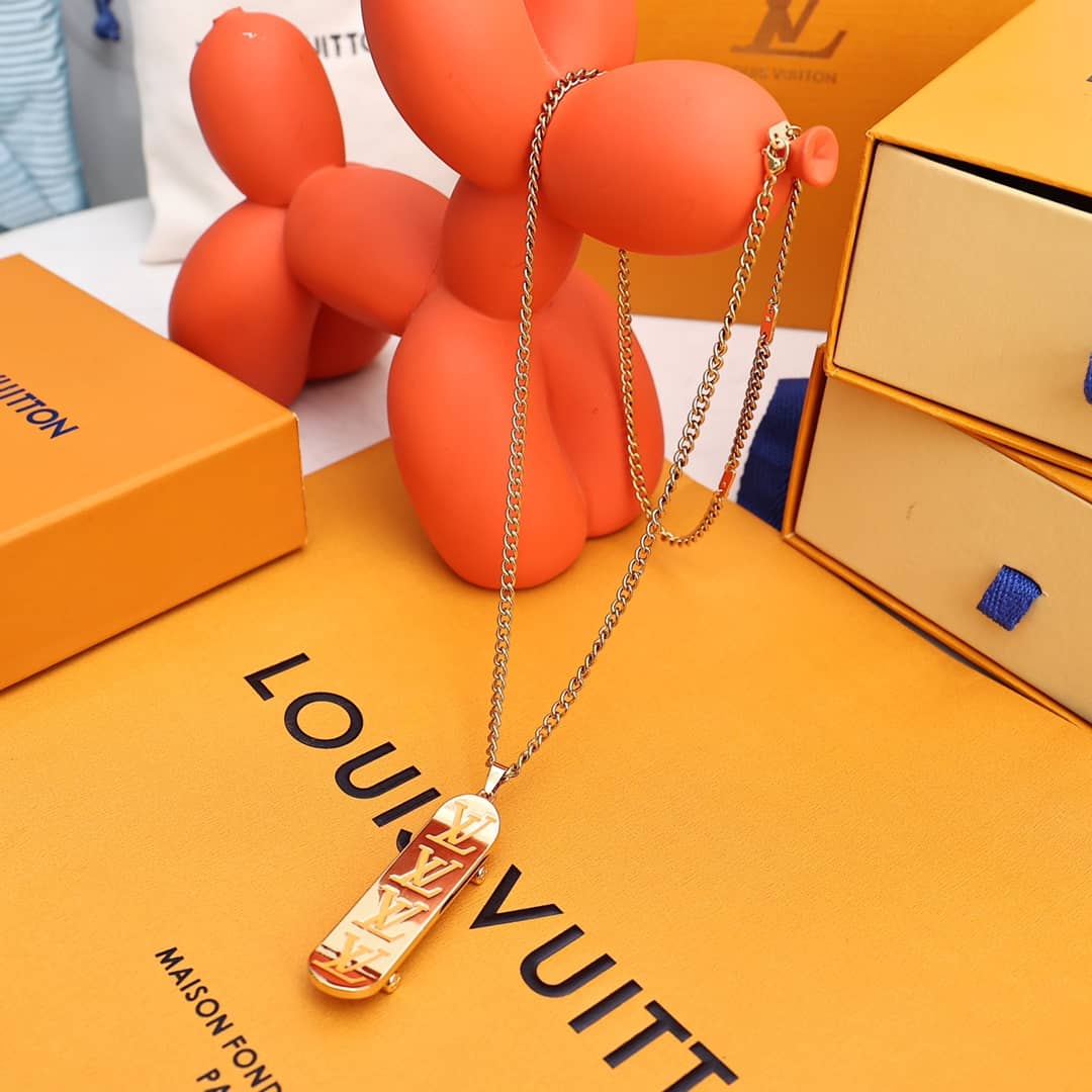 Top Quality L0vis Vvtt0n Necklace