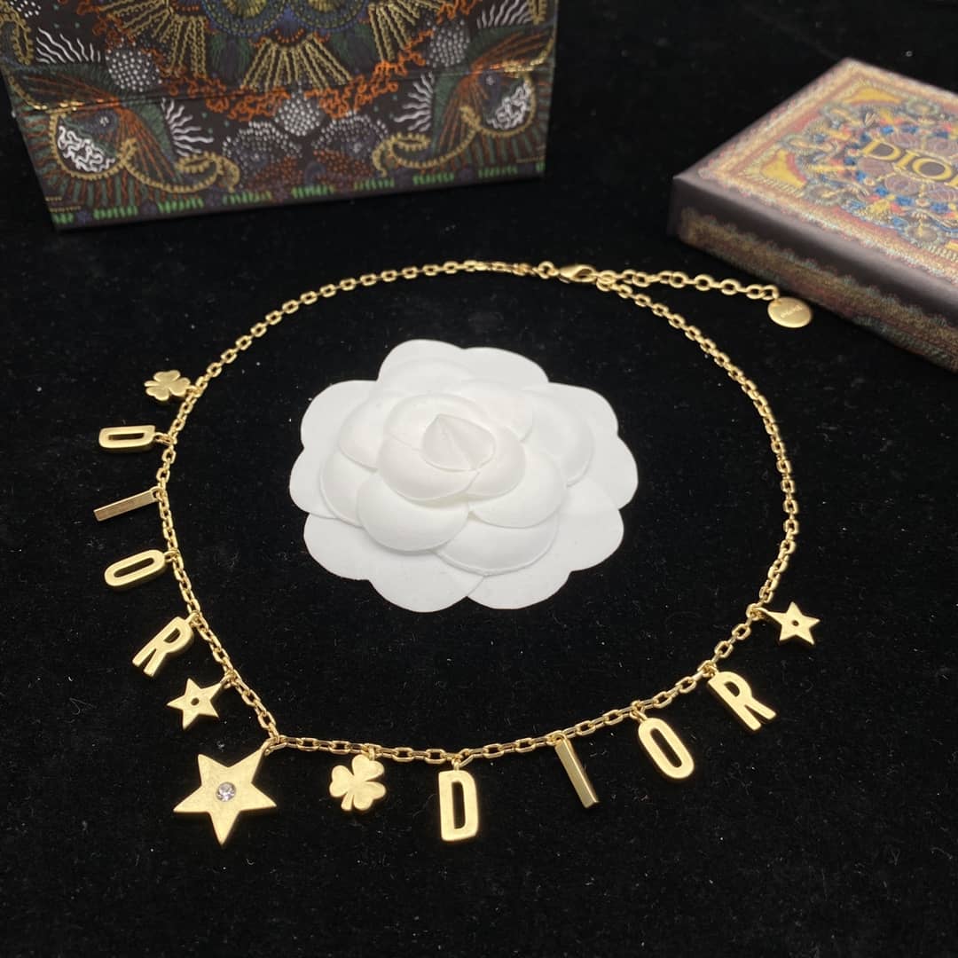 Luxury Chr1st1an D10r Classic AAA+ Necklace
