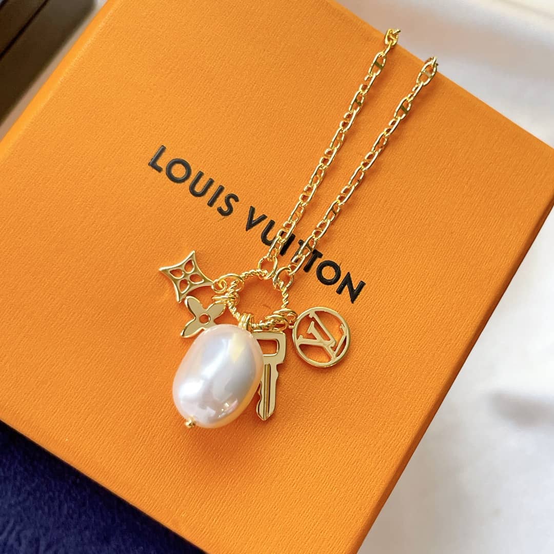 Replica L0vis Vvtt0n Necklace