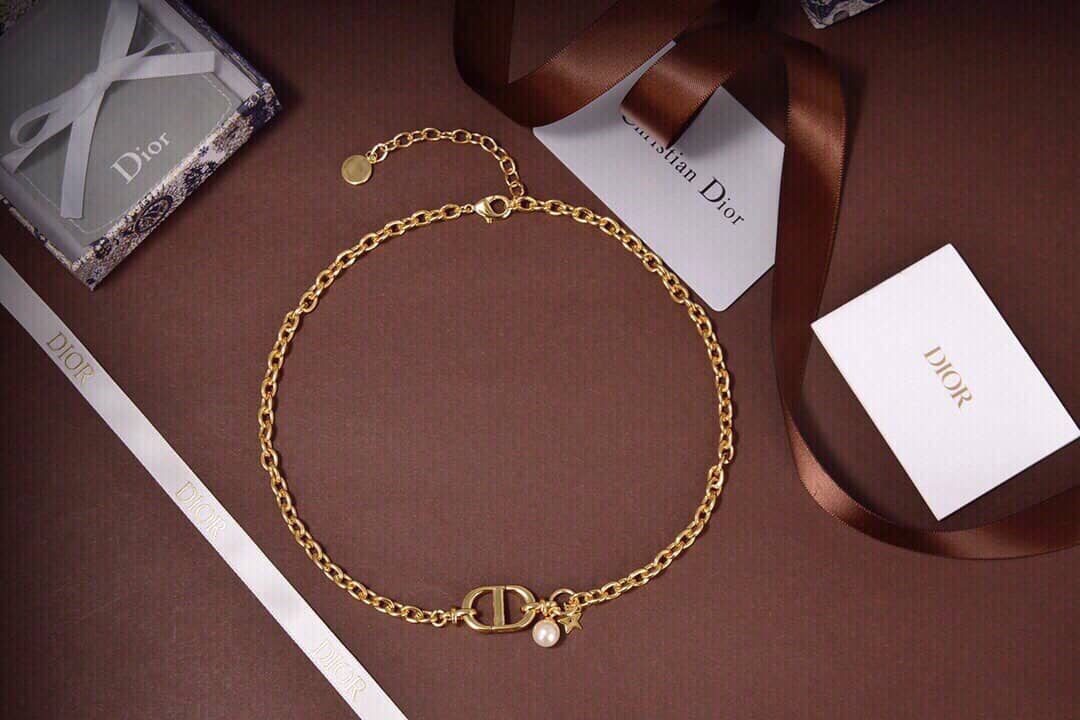 Replica Chr1st1an D10r Necklace