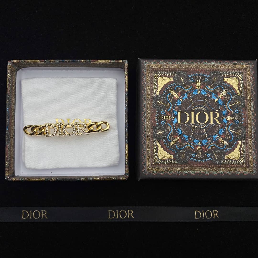 Luxury Chr1st1an D10r Classic AAA+ Brooch