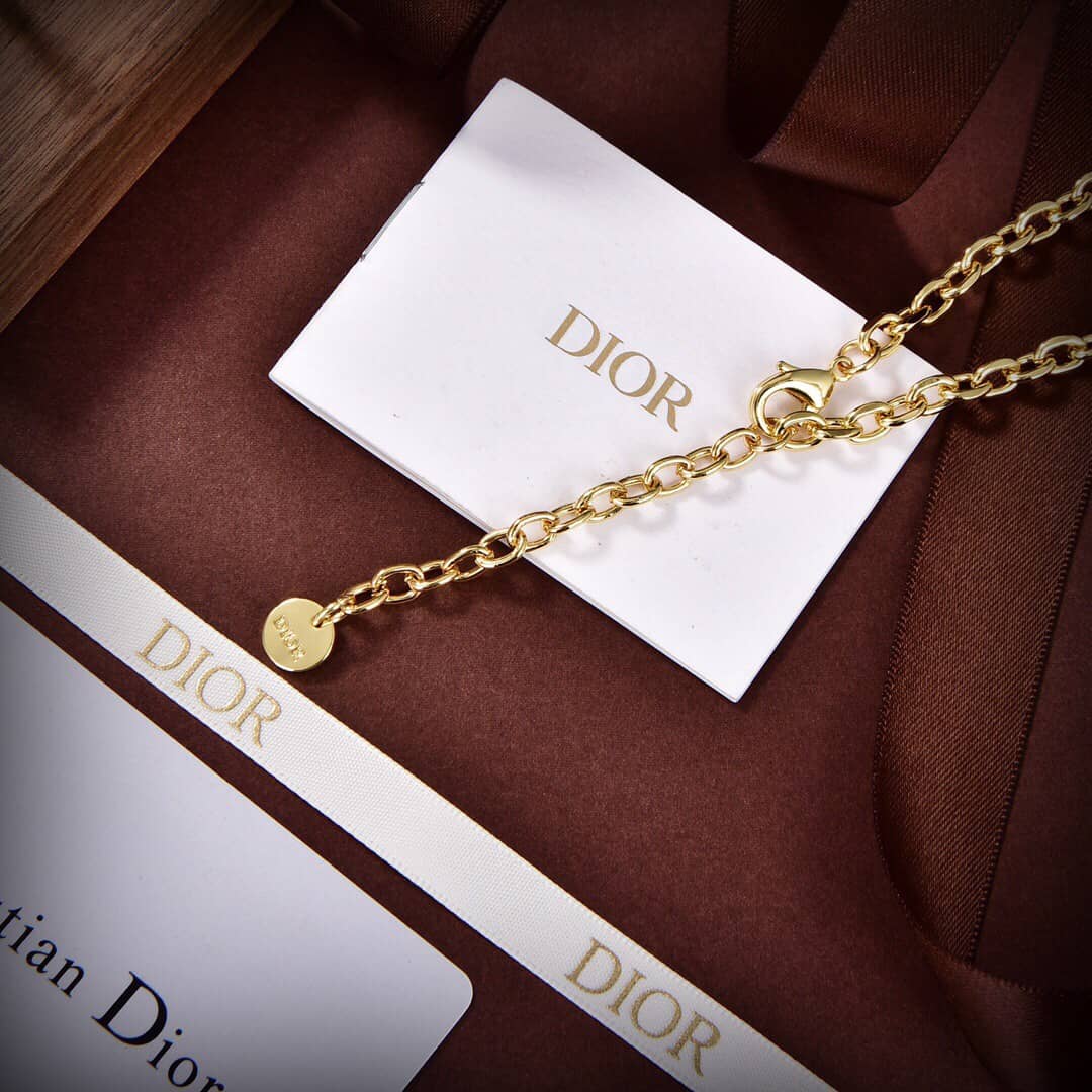 Replica Chr1st1an D10r Necklace