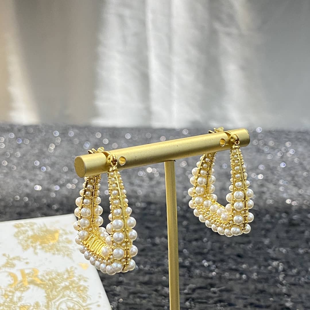 Top Quality Chr1st1an D10r Earring