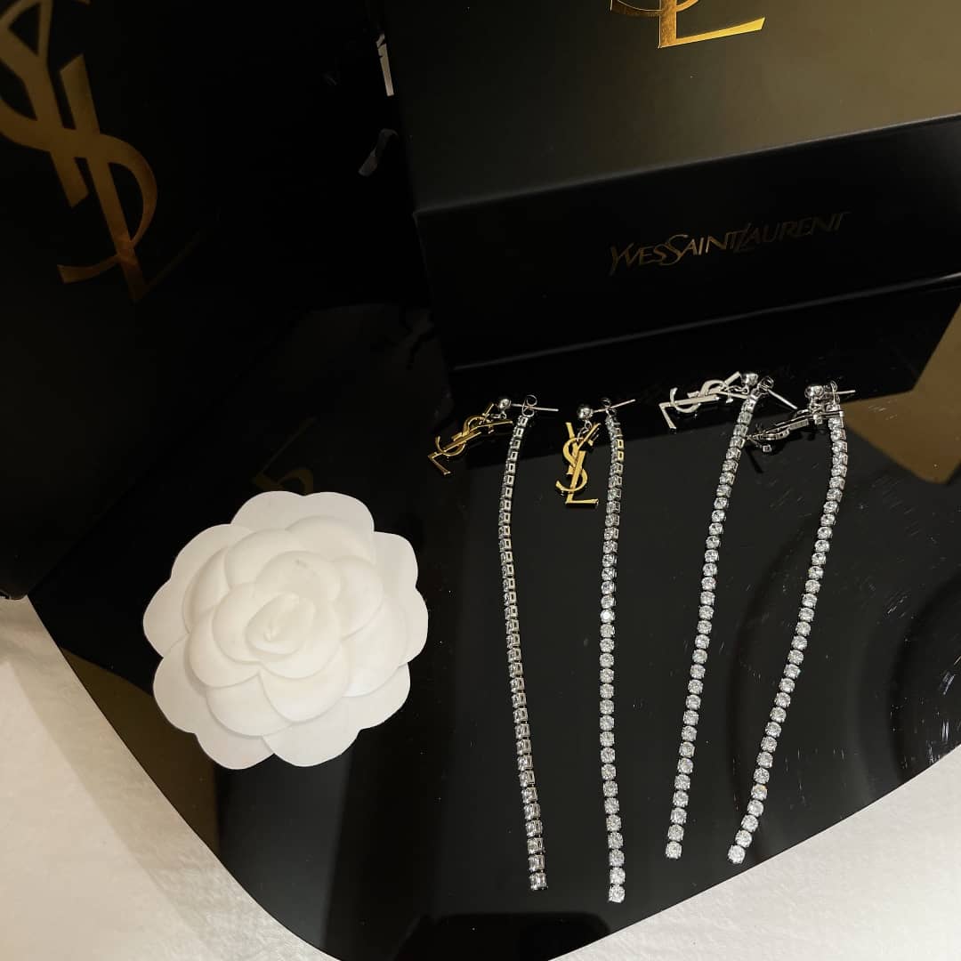 Designer Y51 Classic Earring