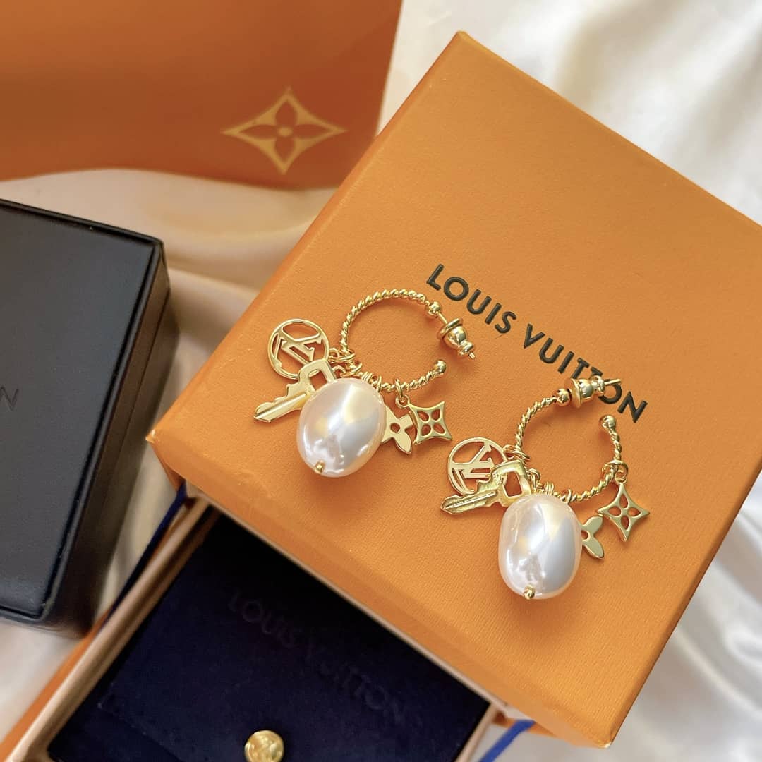 Top Quality L0vis Vvtt0n Earring