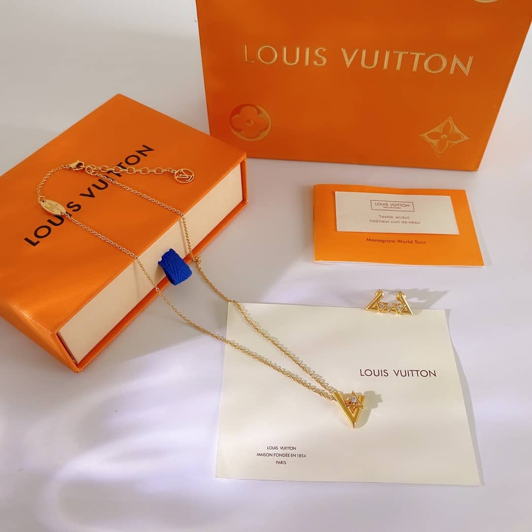 Knockoff L0vis Vvtt0n Logo Necklace