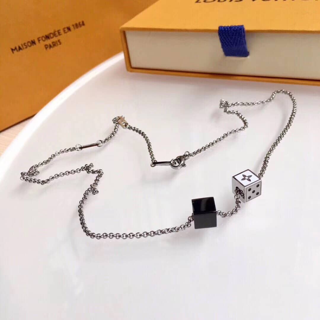 High Quality L0vis Vvtt0n Necklace