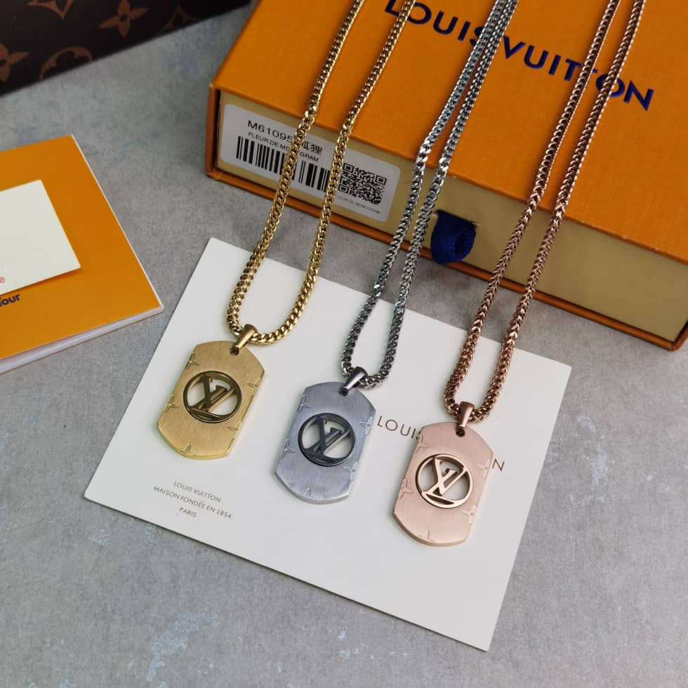 Wholesale L0vis Vvtt0n AAA+ Necklace