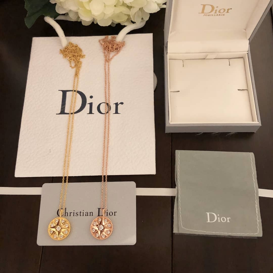 Best Chr1st1an D10r Classic Necklace