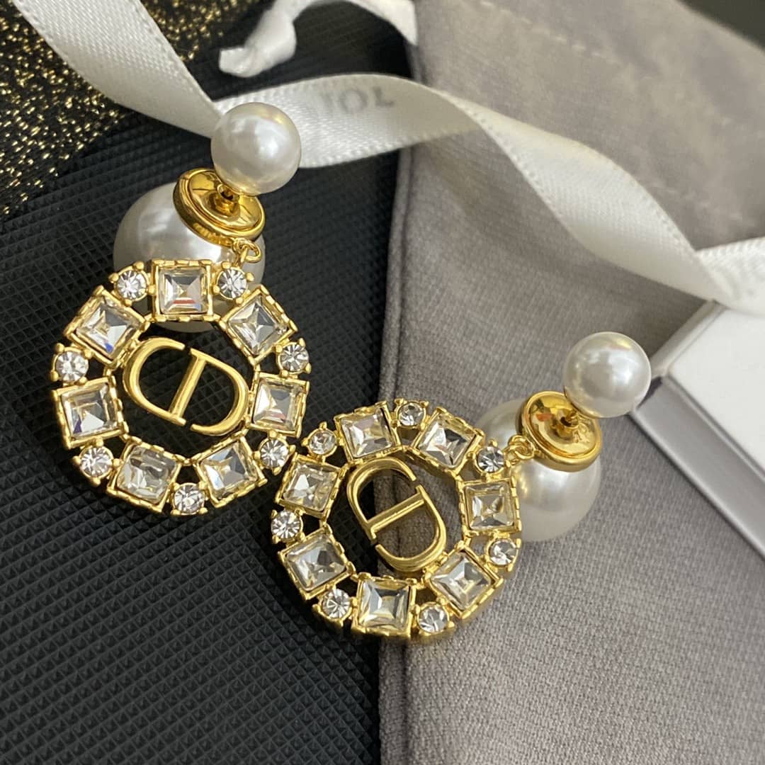 Wholesale Chr1st1an D10r AAA+ Earring