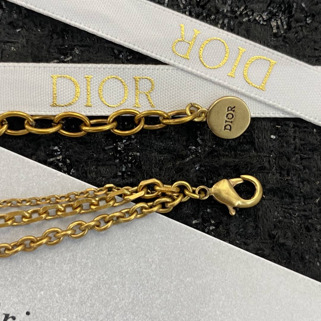 Luxury Chr1st1an D10r Classic AAA+ Necklace