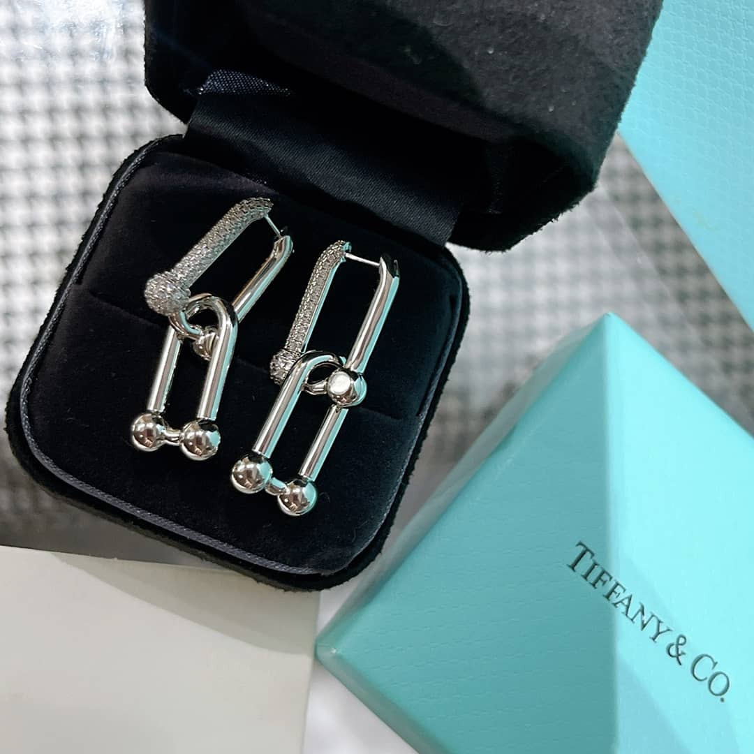 T*f*ny Earring For Sale