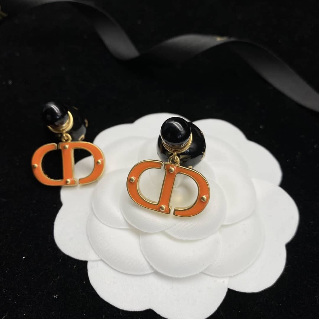 Wholesale Chr1st1an D10r AAA+ Earring