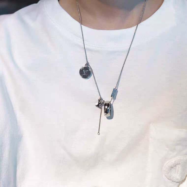 7 Star L0vis Vvtt0n Necklace