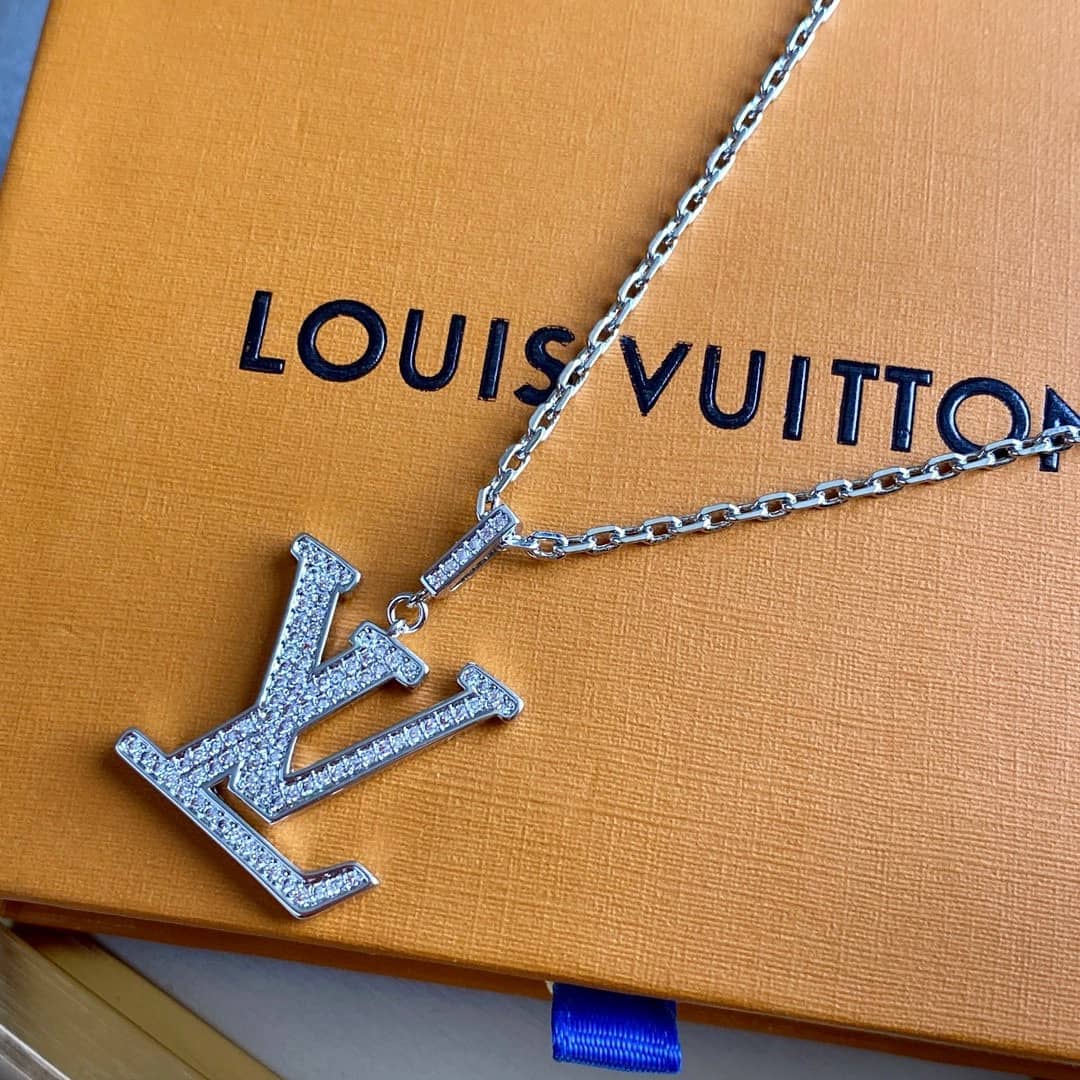 L0vis Vvtt0n Necklace For Sale