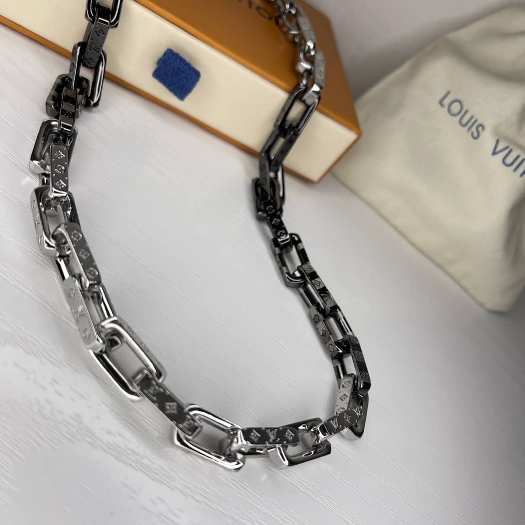Replica L0vis Vvtt0n Necklace