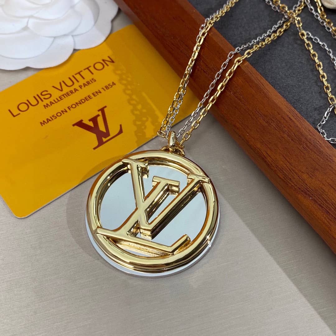 Wholesale L0vis Vvtt0n AAA+ Necklace