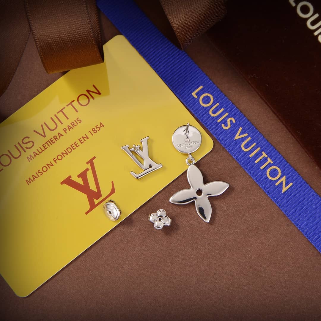 Replica L0vis Vvtt0n Earring