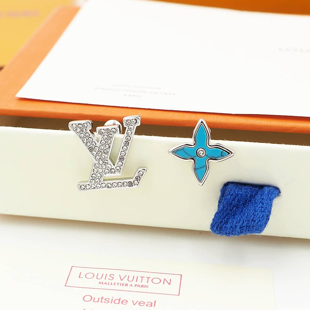 L0vis Vvtt0n Earring Copy