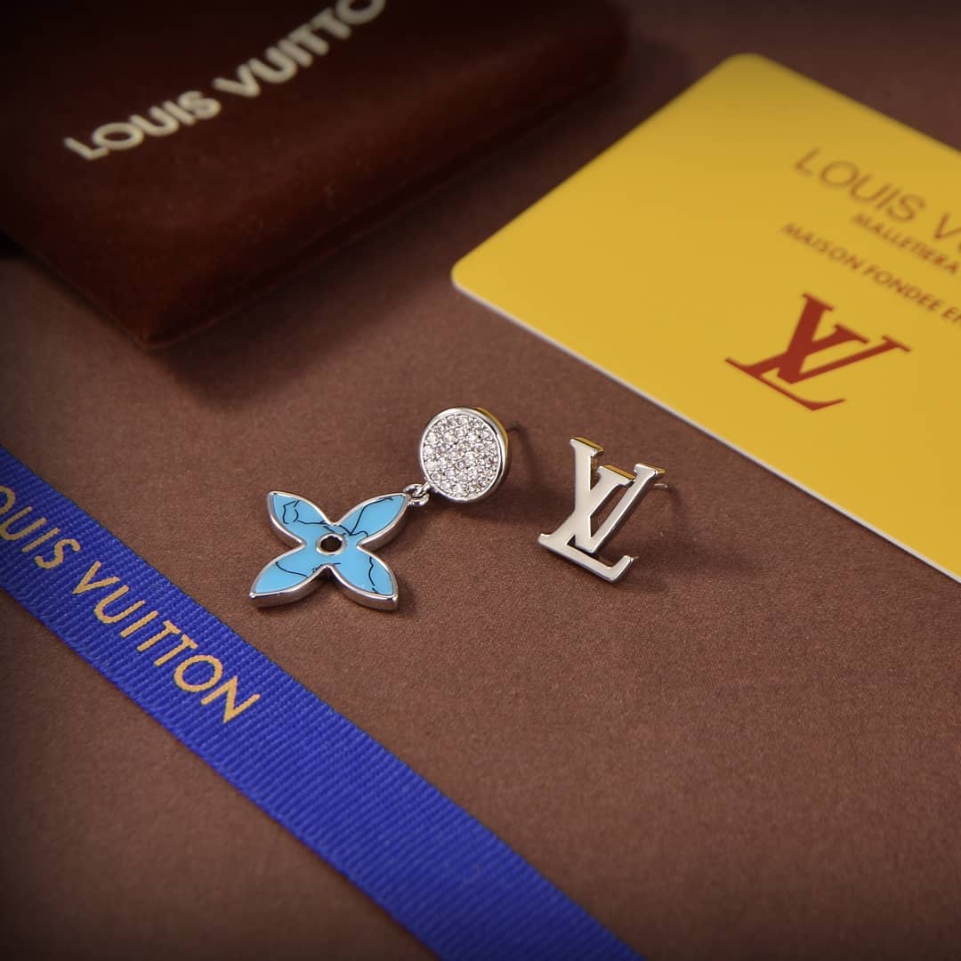 Replica L0vis Vvtt0n Earring