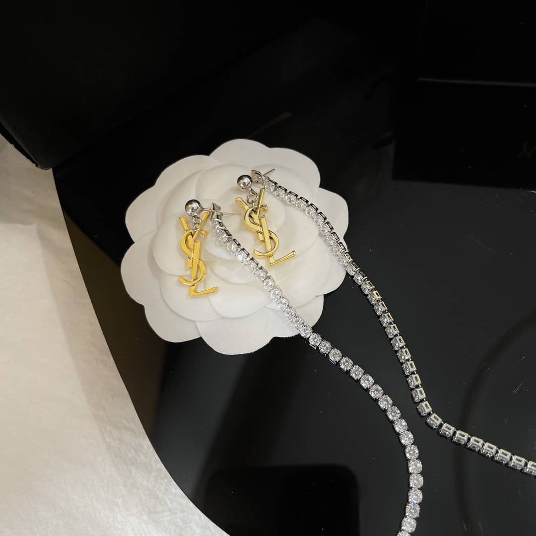 Designer Y51 Classic Earring