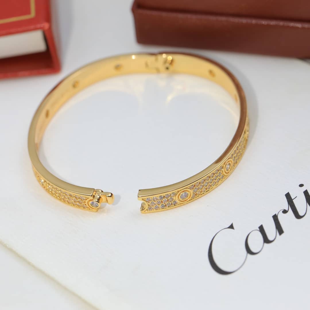 Ca*t1er Bracelet First Copy