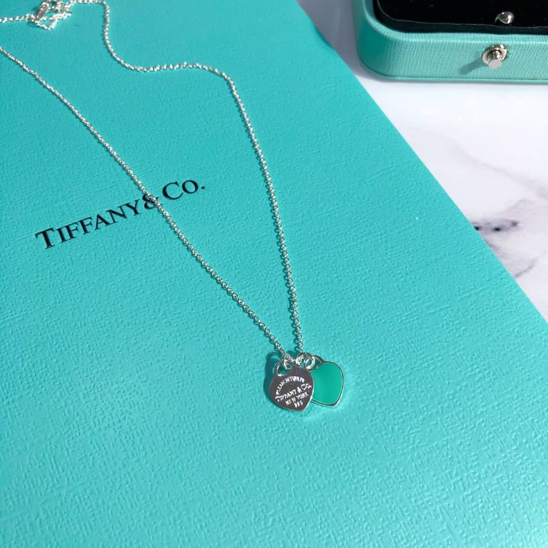 Knockoff T*f*ny Logo Necklace