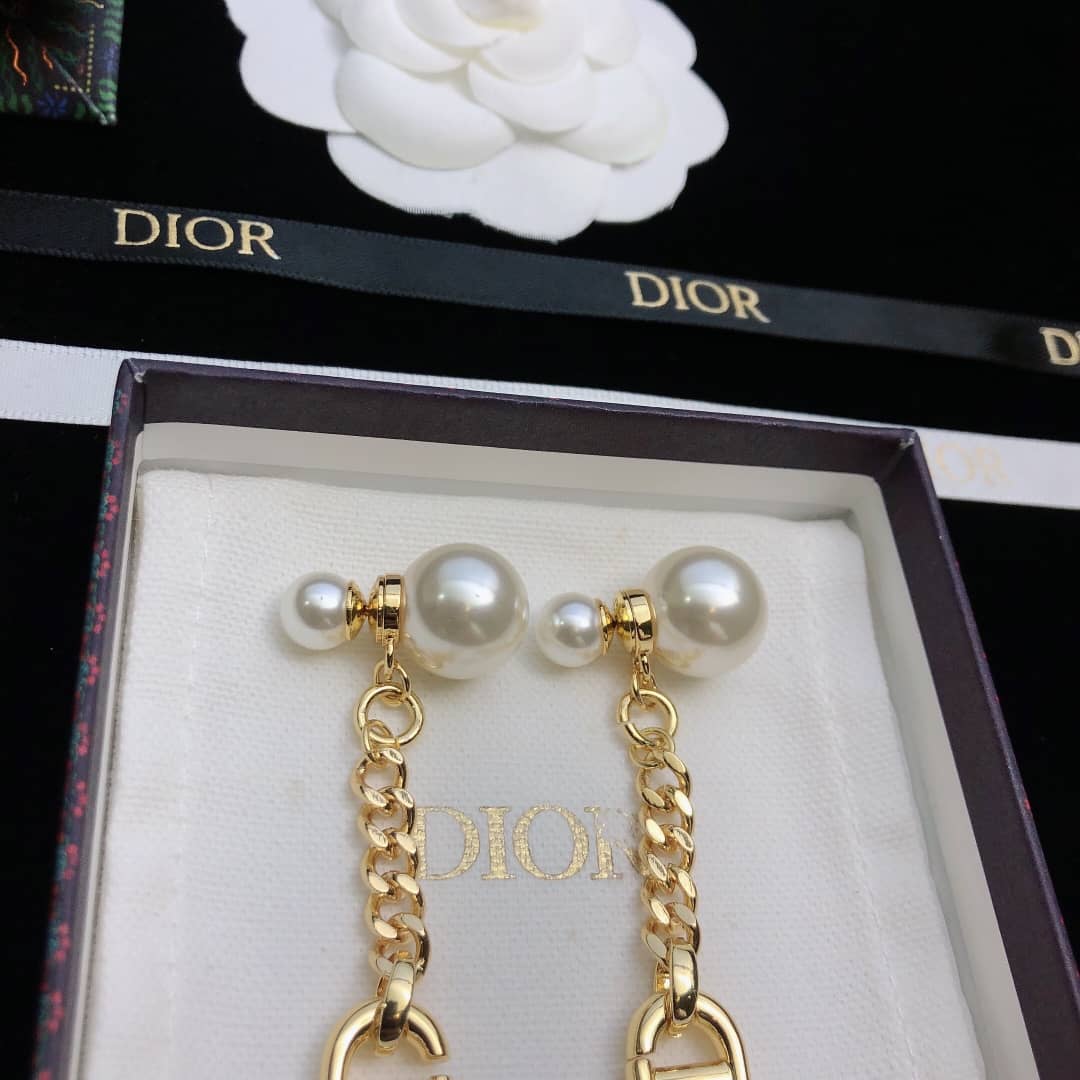 Chr1st1an D10r Earring First Copy