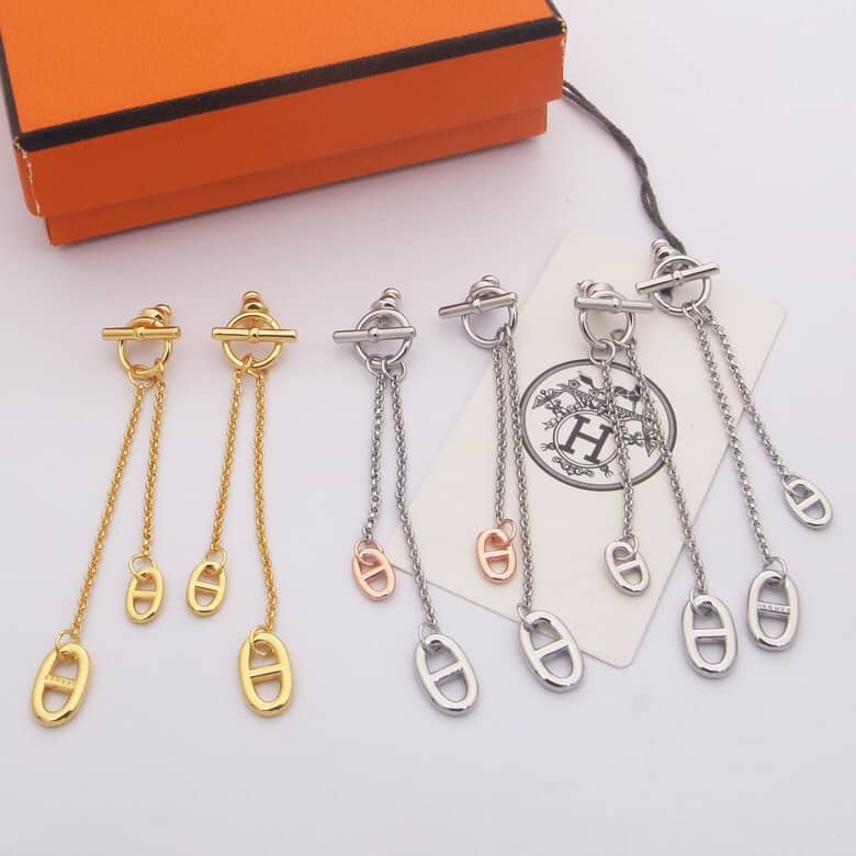 Fake L0vis Vvtt0n Logo Earring