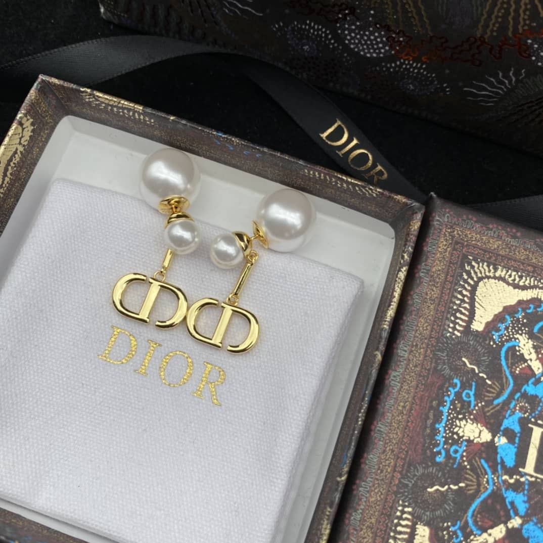 Replica Chr1st1an D10r Earring