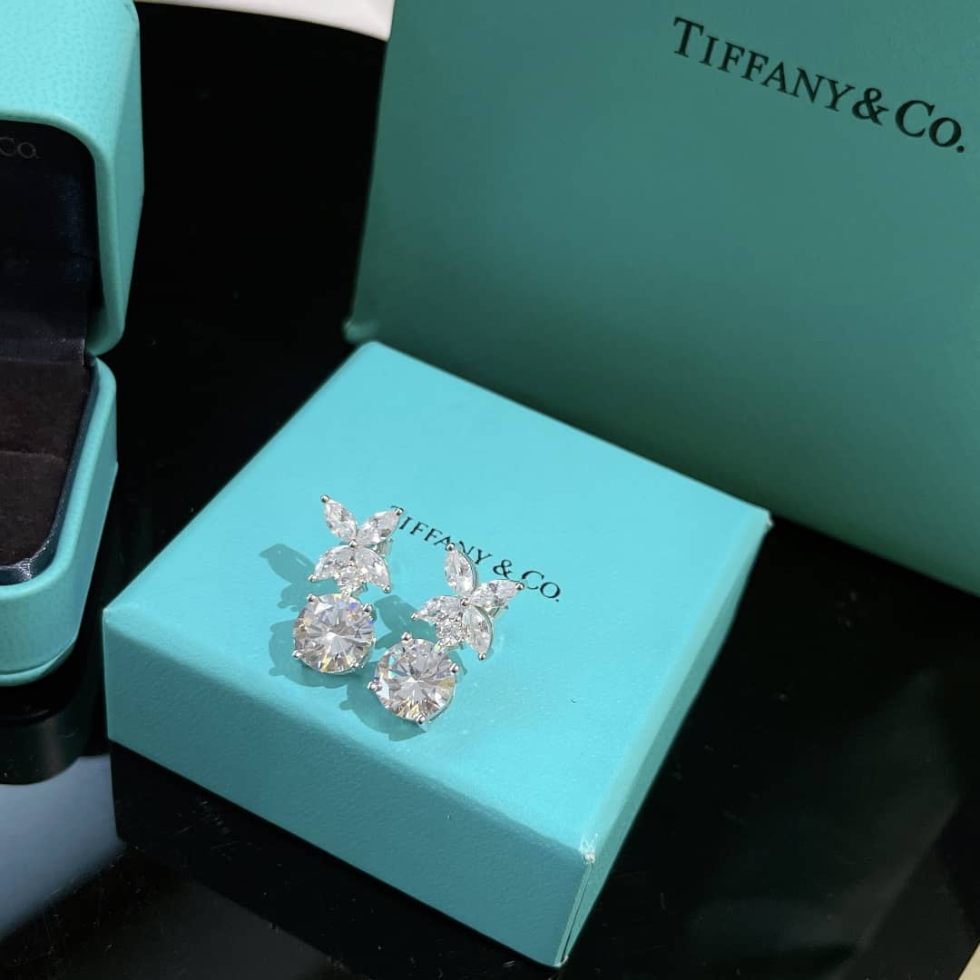 Knockoff T*f*ny Logo Earring