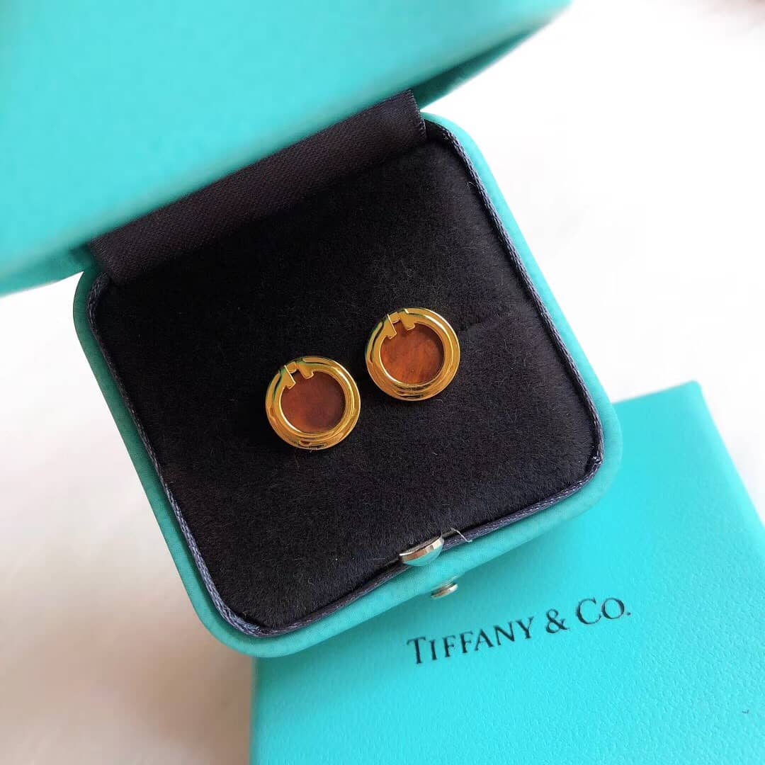 Designer T*f*ny Classic Earring