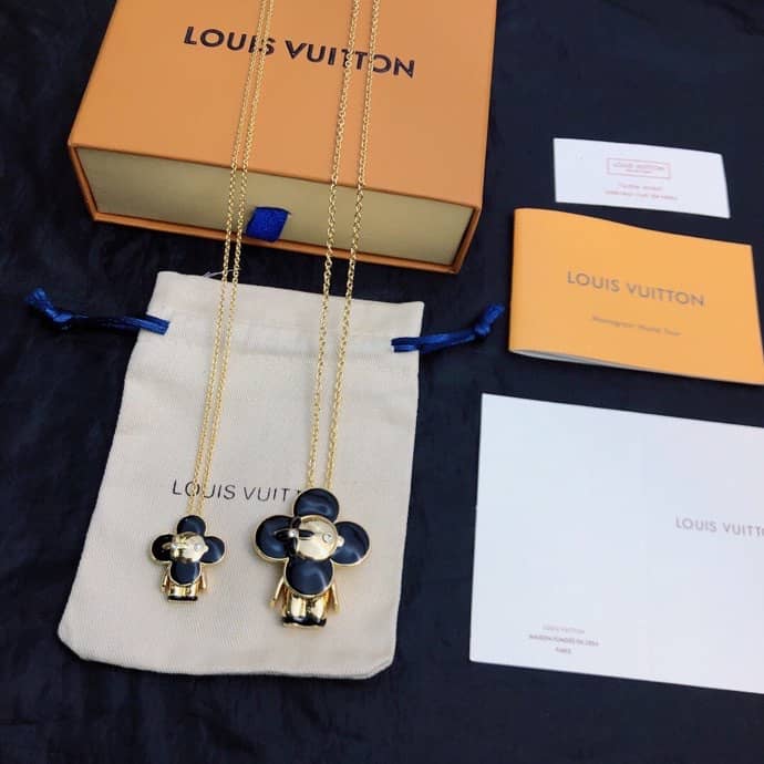Wholesale L0vis Vvtt0n AAA+ Necklace