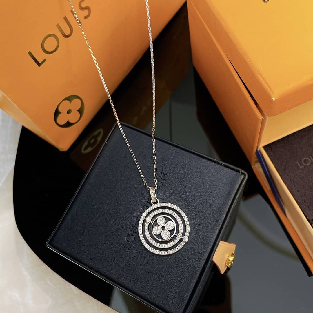 Fake L0vis Vvtt0n Logo Necklace