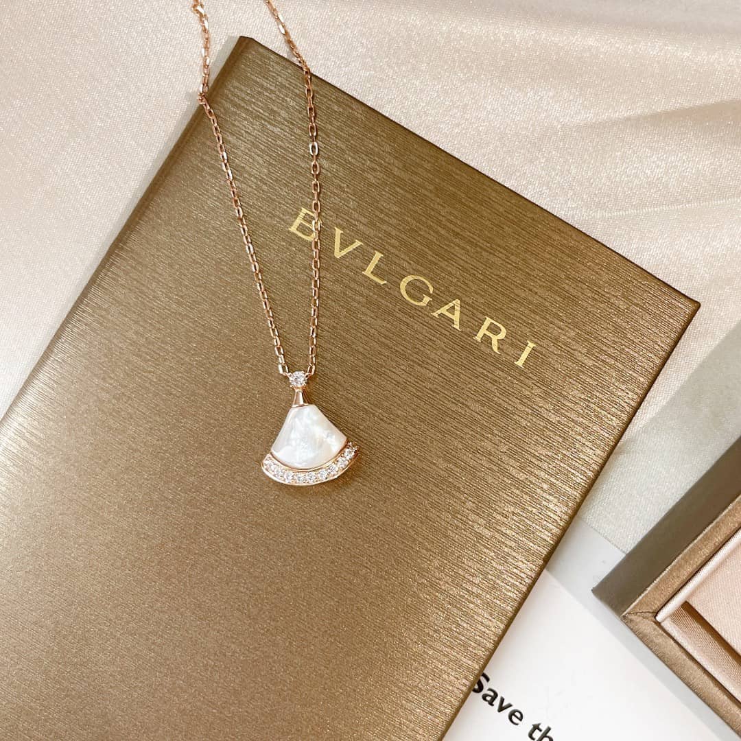 Top Quality Bv1g*ai Necklace