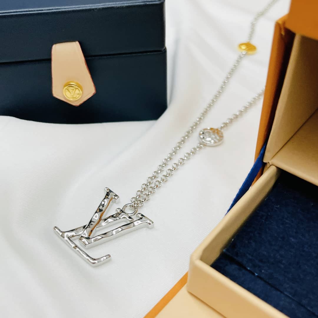 Designer L0vis Vvtt0n Classic Necklace