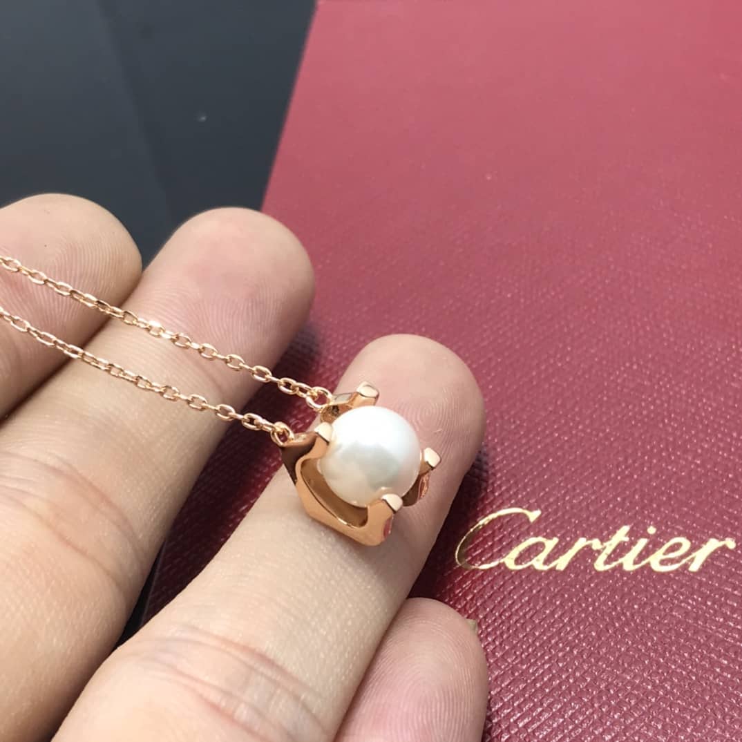 Replica Ca*t1er Necklace