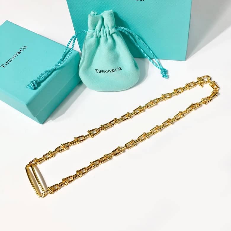 Knockoff T*f*ny Logo Necklace