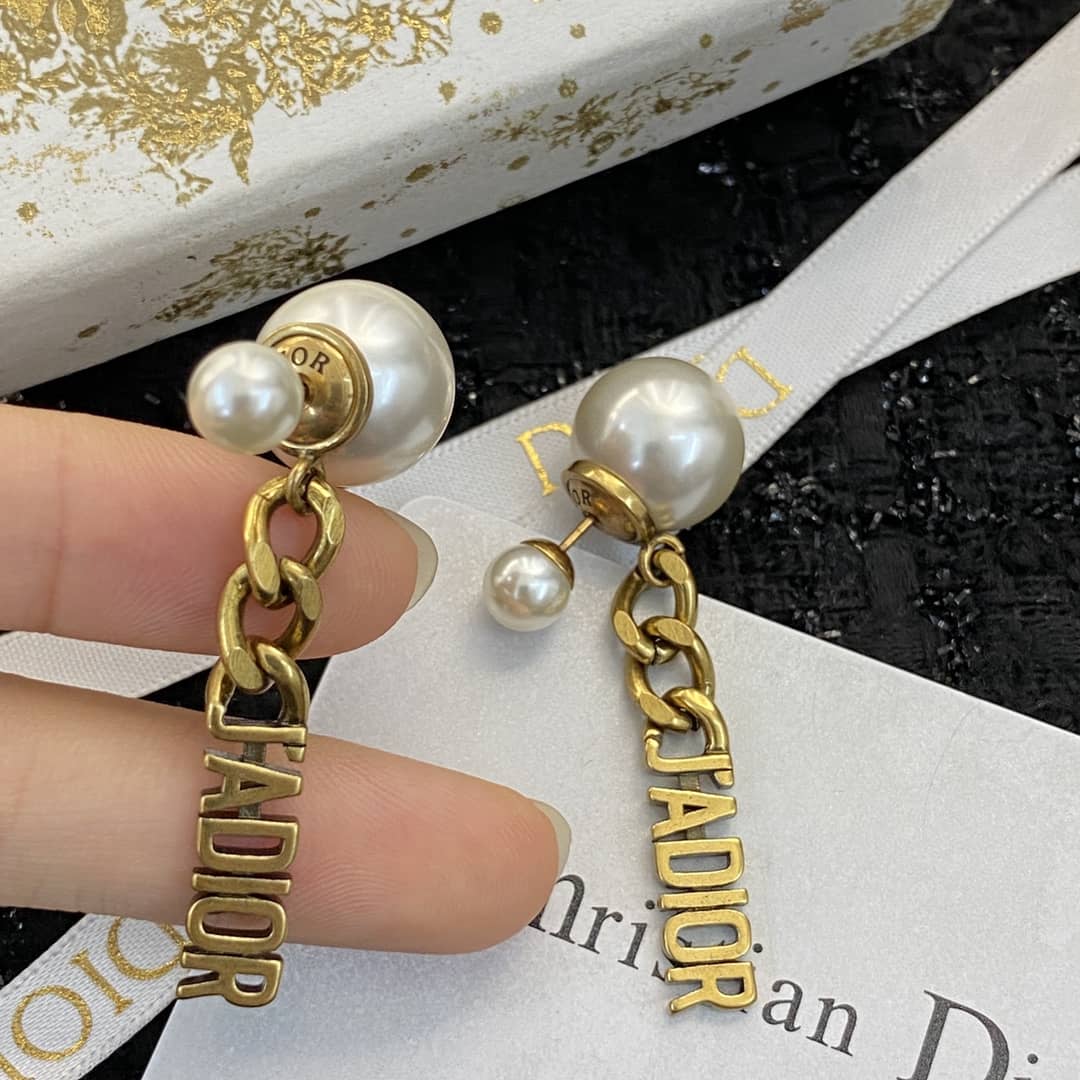 Wholesale Chr1st1an D10r Logo Earring