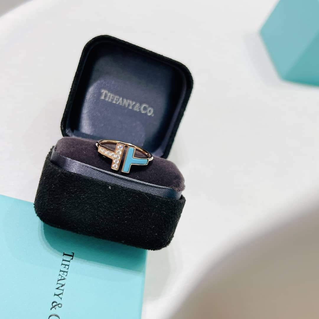 7 Star T*f*ny Ring